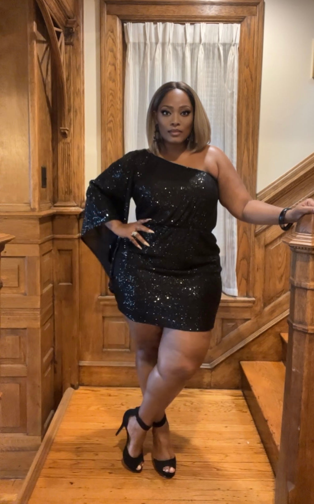 Grammy Plus-Size One-Shoulder Dress”