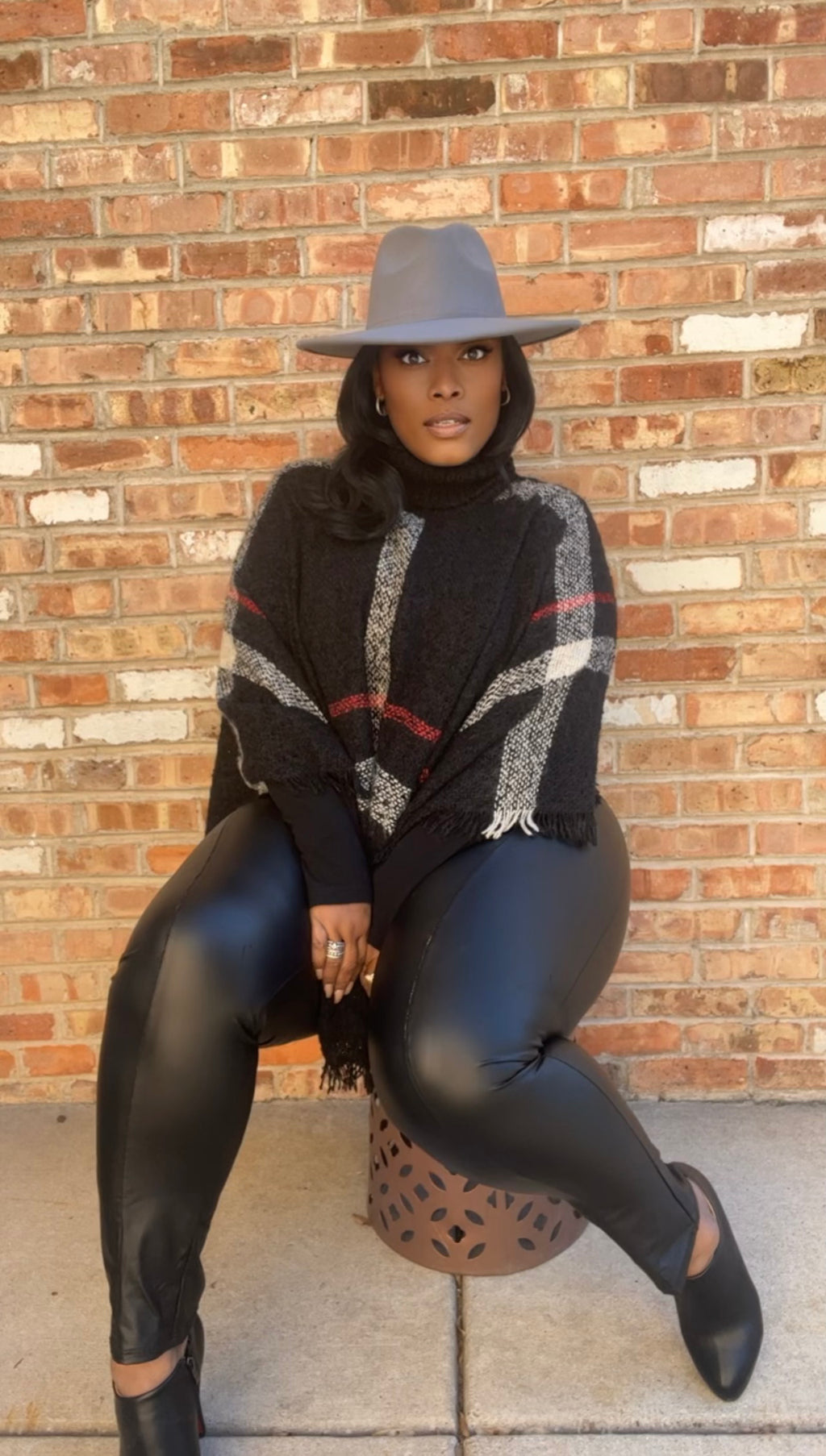 All laced up Plus-size leggings