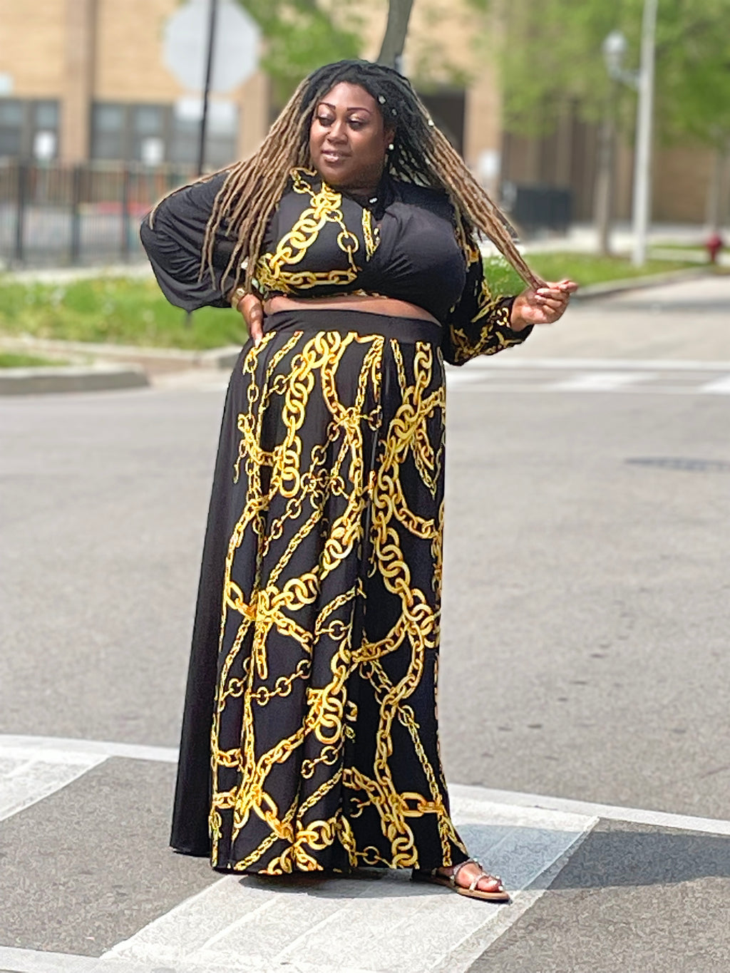 Queen Vibe Plus-sIzed two piece Crop skirt Set